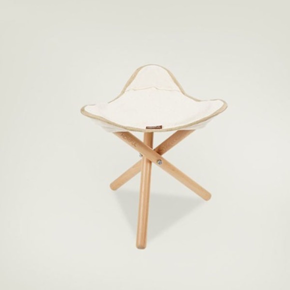 [새상품] [미개봉] 홈풀 삼각 접이식 의자 X01042 beige